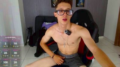 james_bigc0ck20 live cam on Cam4