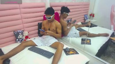 janner_cum51 live cam on Cam4