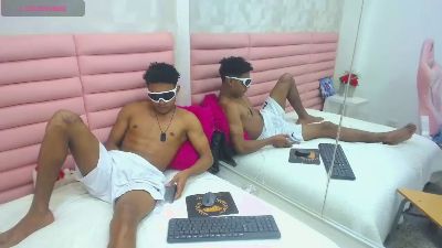 janner_cum51 live cam on Cam4