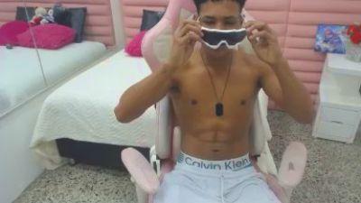 janner_cum51 live cam on Cam4