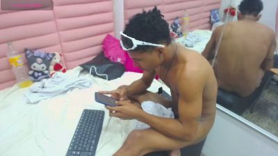 janner_cum51 live cam on Cam4