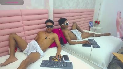 janner_cum51 live cam on Cam4