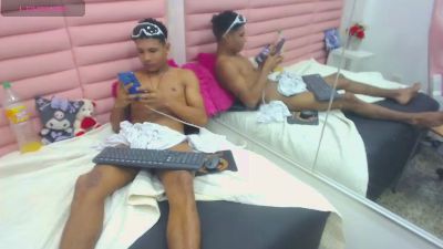 janner_cum51 live cam on Cam4
