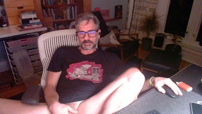 jareth_returnss live cam on Cam4