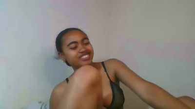 jari4 live cam on Cam4