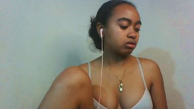 jari4 live cam on Cam4