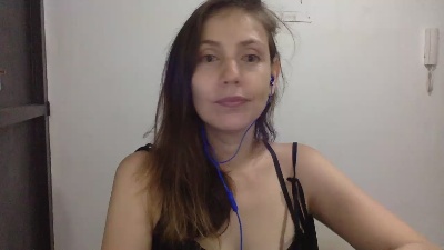 jasminalba live cam on Cam4