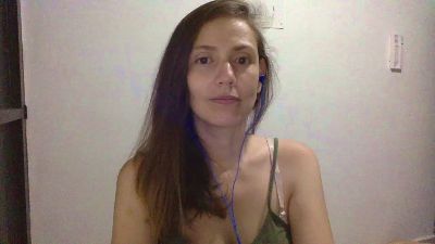 jasminalba live cam on Cam4