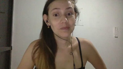 jasminalba live cam on Cam4