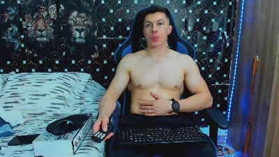 javiersexyvoy live cam on Cam4