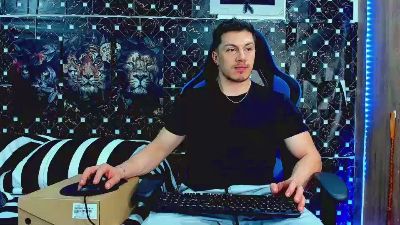 javiersexyvoy live cam on Cam4