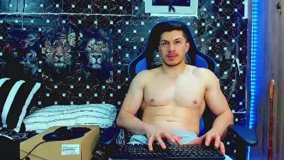 javiersexyvoy live cam on Cam4