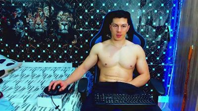 javiersexyvoy live cam on Cam4