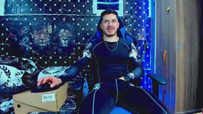 javiersexyvoy live cam on Cam4