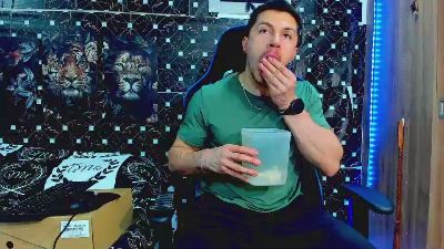 javiersexyvoy live cam on Cam4