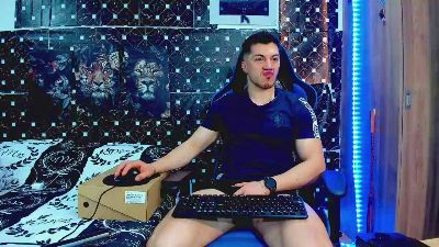 javiersexyvoy live cam on Cam4