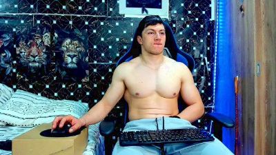 javiersexyvoy live cam on Cam4