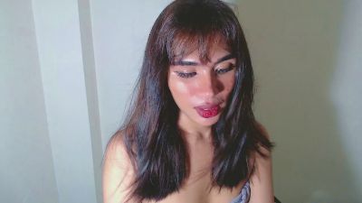 jay_is_yours live cam on Cam4