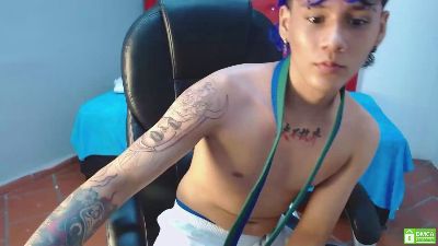 jay_kurt live cam on Cam4