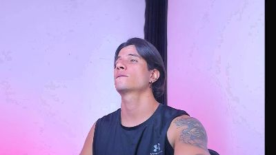jayalvarrez_