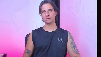 jayalvarrez_ live cam on Cam4