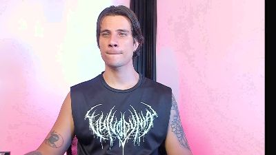 jayalvarrez_ live cam on Cam4