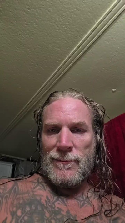 jdlicksgood1 live cam on Cam4