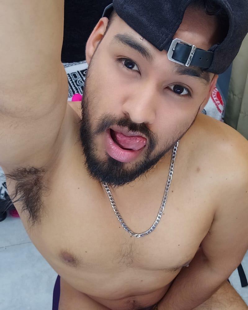 jean_hairy live cam on Cam4