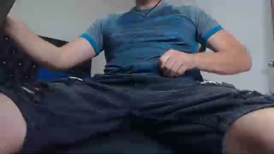 jeancarloscum live cam on Cam4