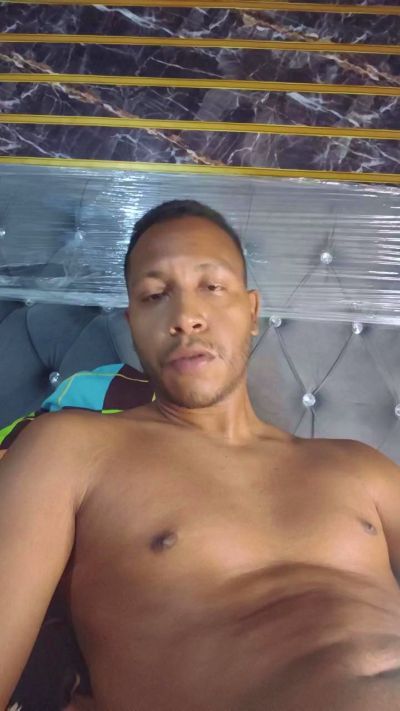 jeffblack2024 live cam on Cam4