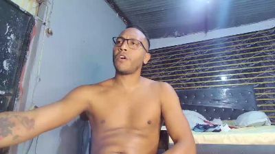 jeffblack2024 live cam on Cam4