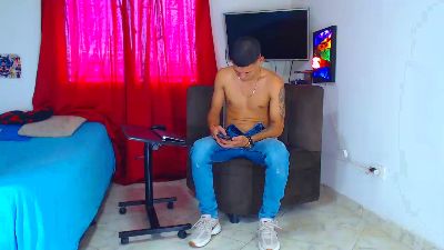jefferson_horny live cam on Cam4