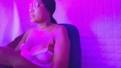 jenkini live cam on Cam4