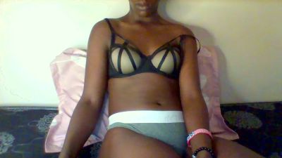 jenncuty5 live cam on Cam4