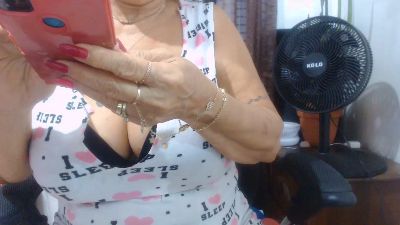 jenny_milf live cam on Cam4
