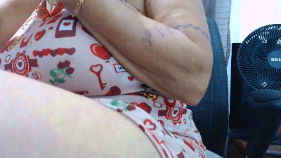 jenny_milf live cam on Cam4
