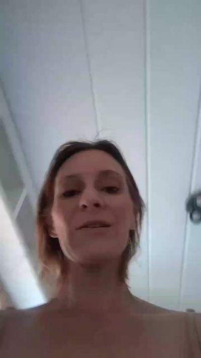 jessicakazzaxxx live cam on Cam4