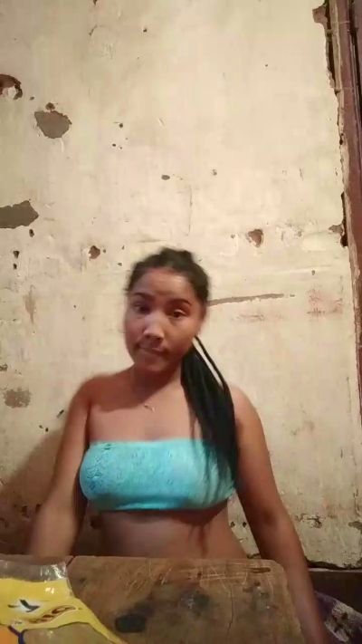 jessy324 live cam on Cam4