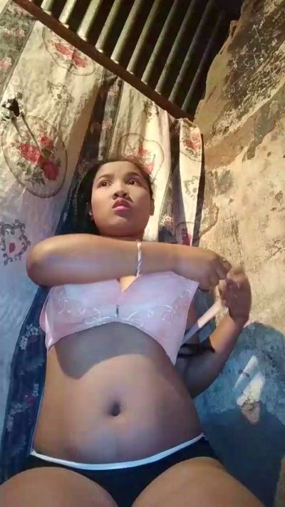 jessy324 live cam on Cam4