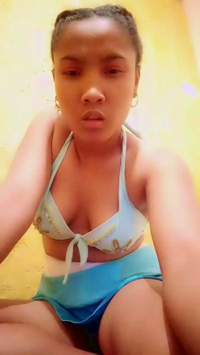 jessy324 live cam on Cam4