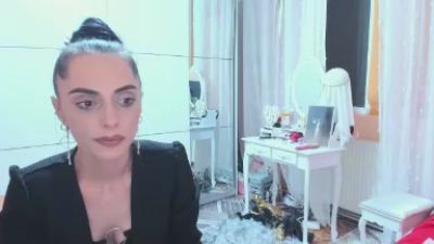 jessycute28 live cam on Cam4