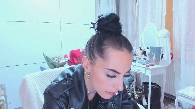 jessycute28 live cam on Cam4