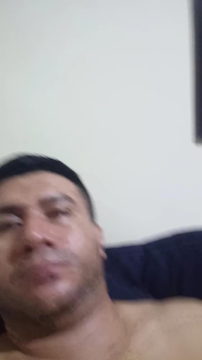 jesus2422 live cam on Cam4