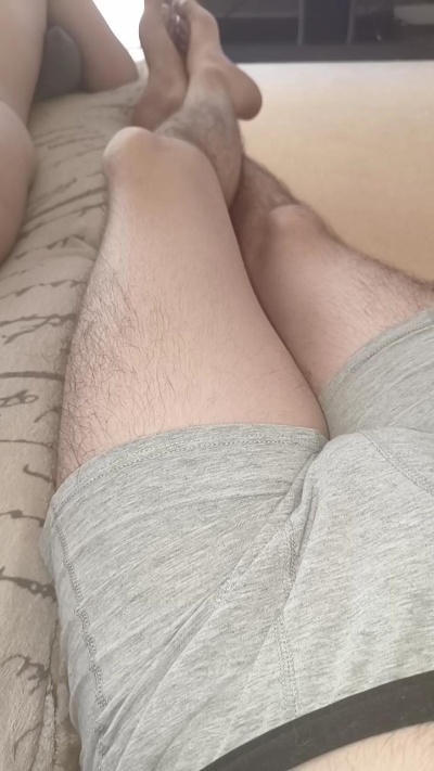 jeunecouple325 live cam on Cam4