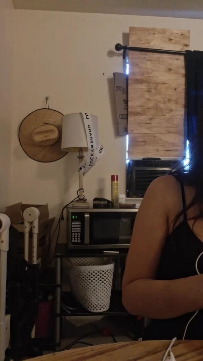 jewelzdeluna live cam on Cam4