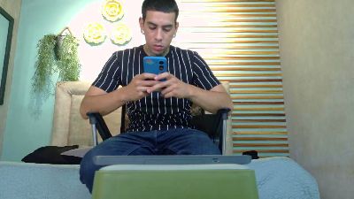 jharol_cardona live cam on Cam4
