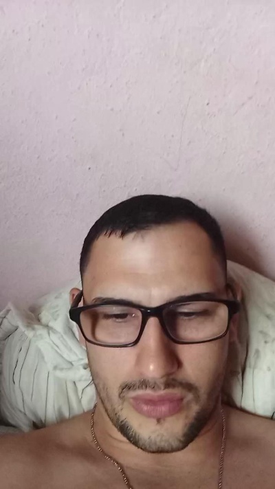 jhon32_hot live cam on Cam4
