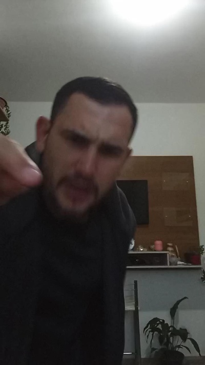 jhon32_hot live cam on Cam4