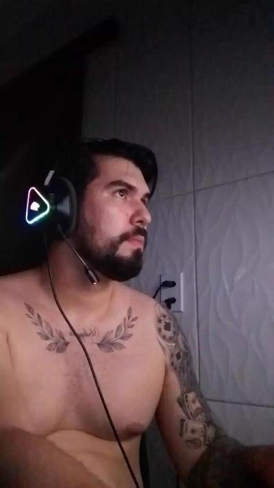 jhonnysexy69 live cam on Cam4