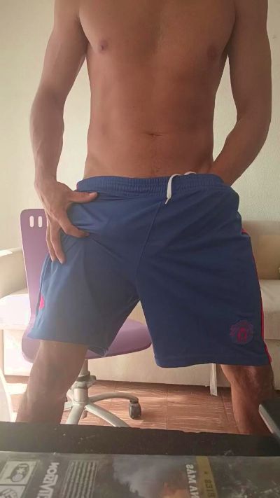 jhonve_hot live cam on Cam4
